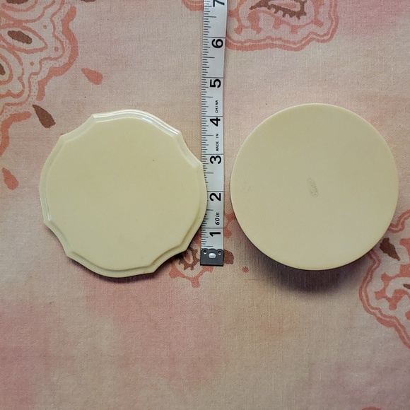 DuBarry Ivory Pyralin Vanity Set Du Barry Pyralin Set - Picture 4 of 16